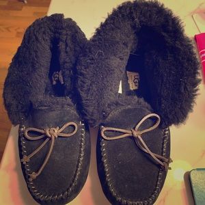 Ugg moccasin boots-